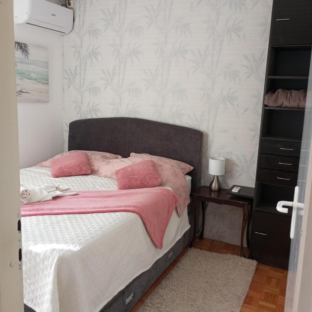 Apartment Mrc Bezanija Екстериор снимка