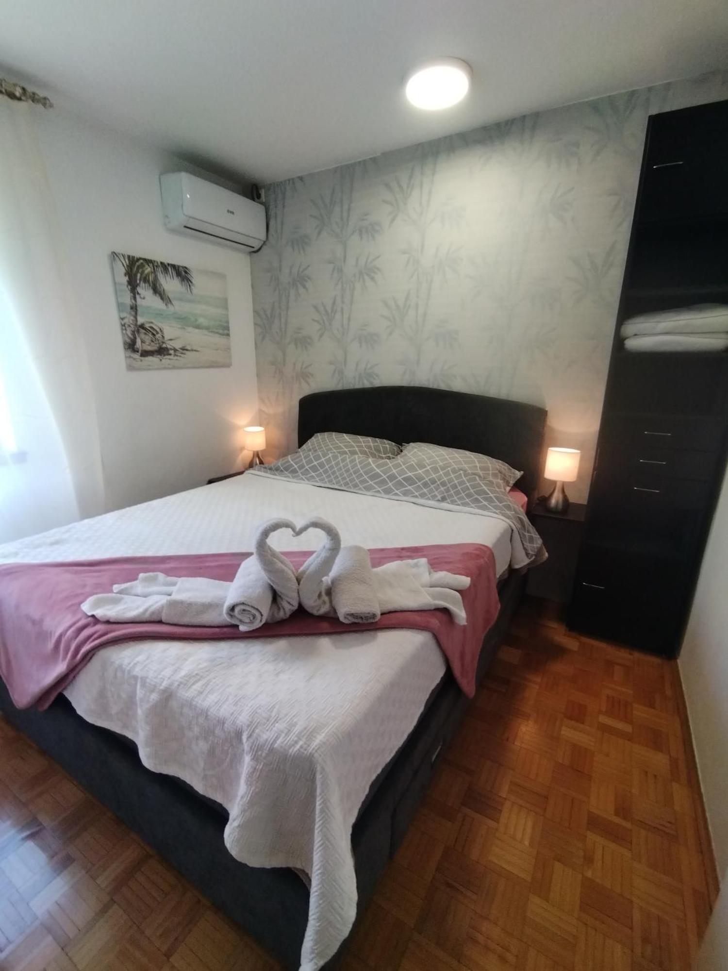 Apartment Mrc Bezanija Екстериор снимка