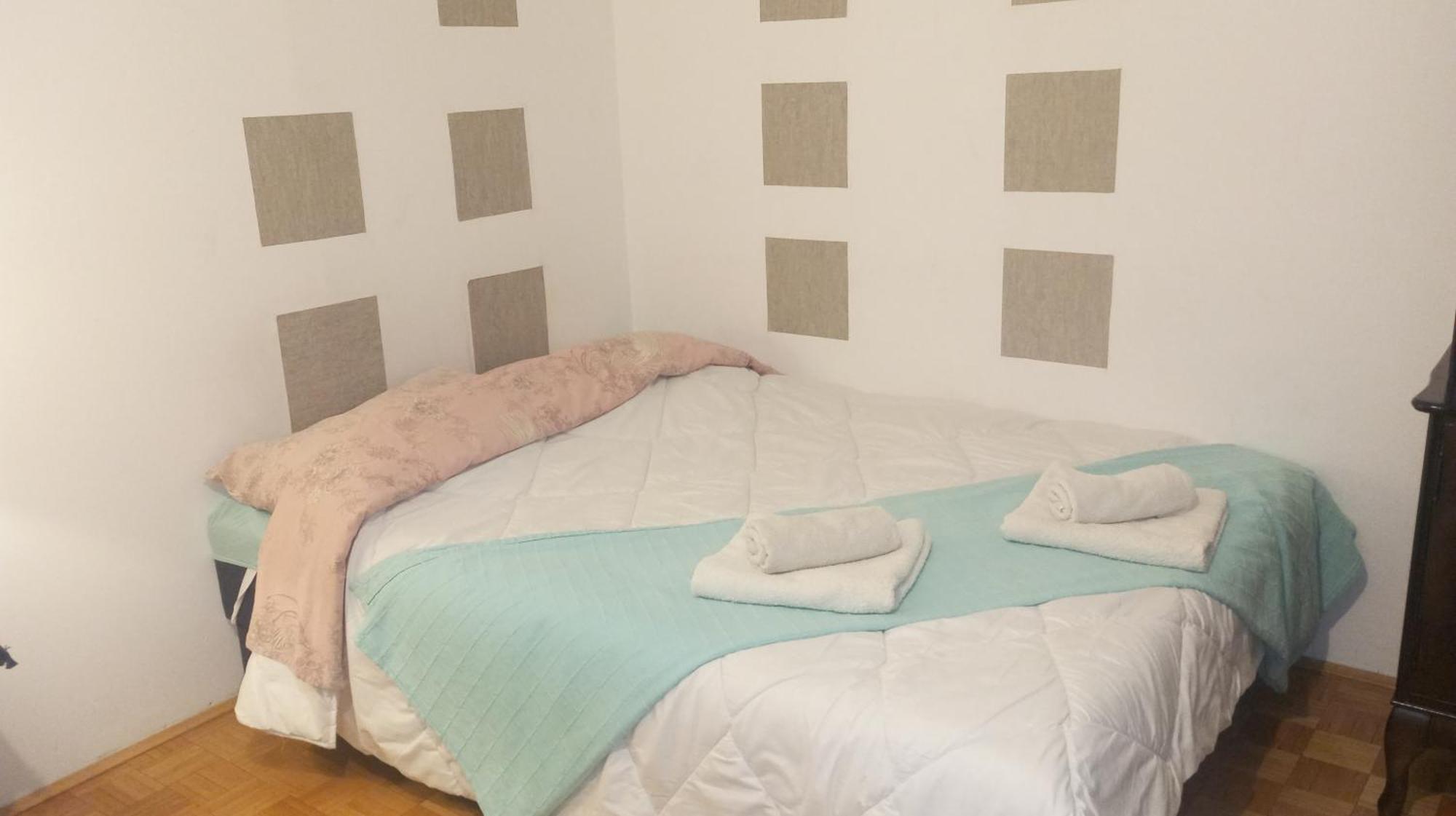 Apartment Mrc Bezanija Екстериор снимка